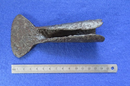 Antikes tüllenbeil - antikes,