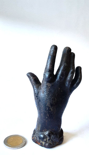 Skulptur damenhand ring - damenhand,