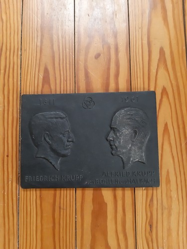 Eisen relief platte 150 - platte,