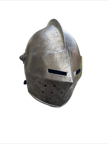 Antiker ritterhelm turnierhelm - ritterhelm,