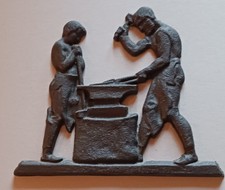 Wandrelief Guss Motiv