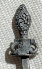 Filigraner Brieföffner aus